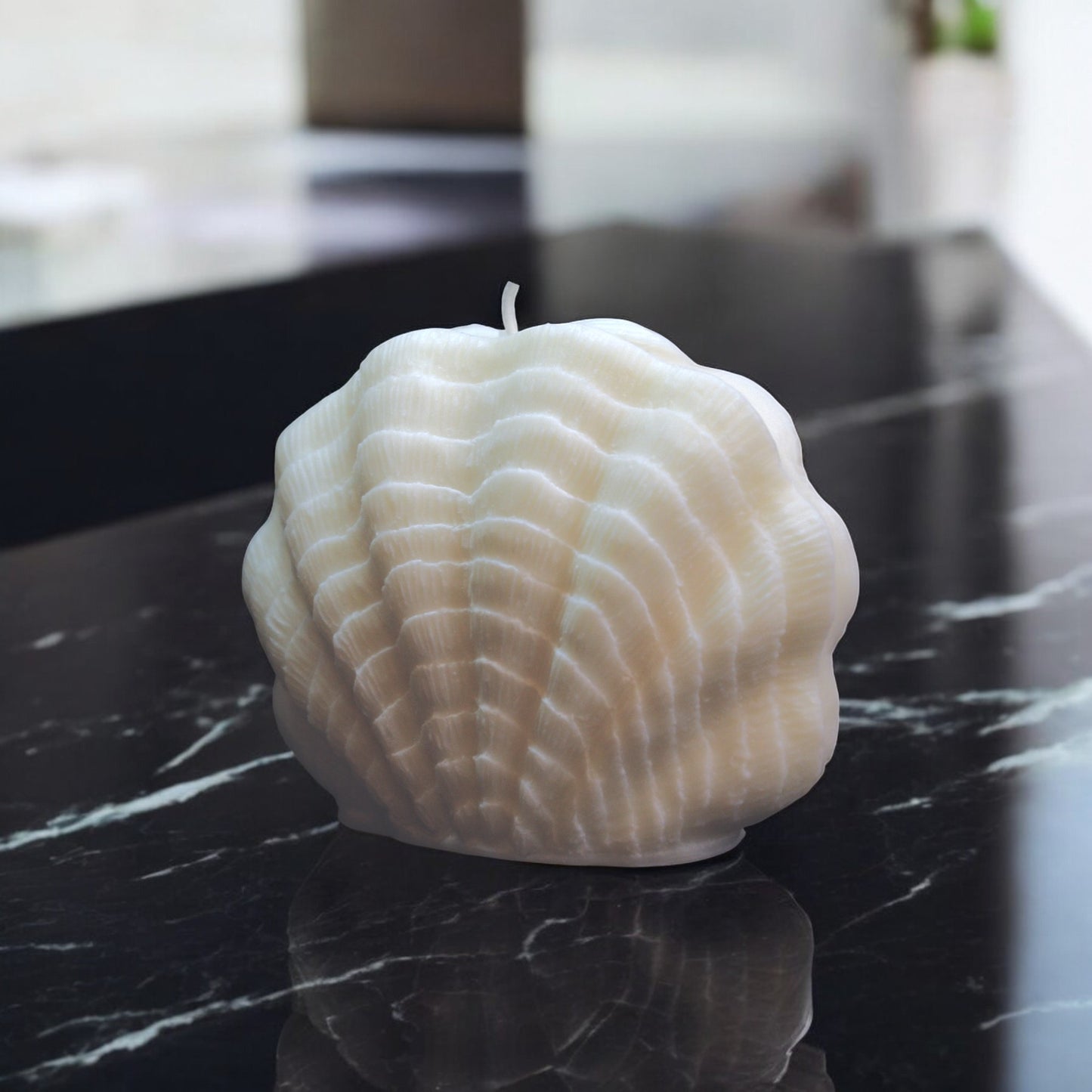 Bougie sculptée en forme de coquillage réaliste, cire végétale parfumée, idéale pour une ambiance cocooning et chaleureuse, couleur clair – HO'MAHA