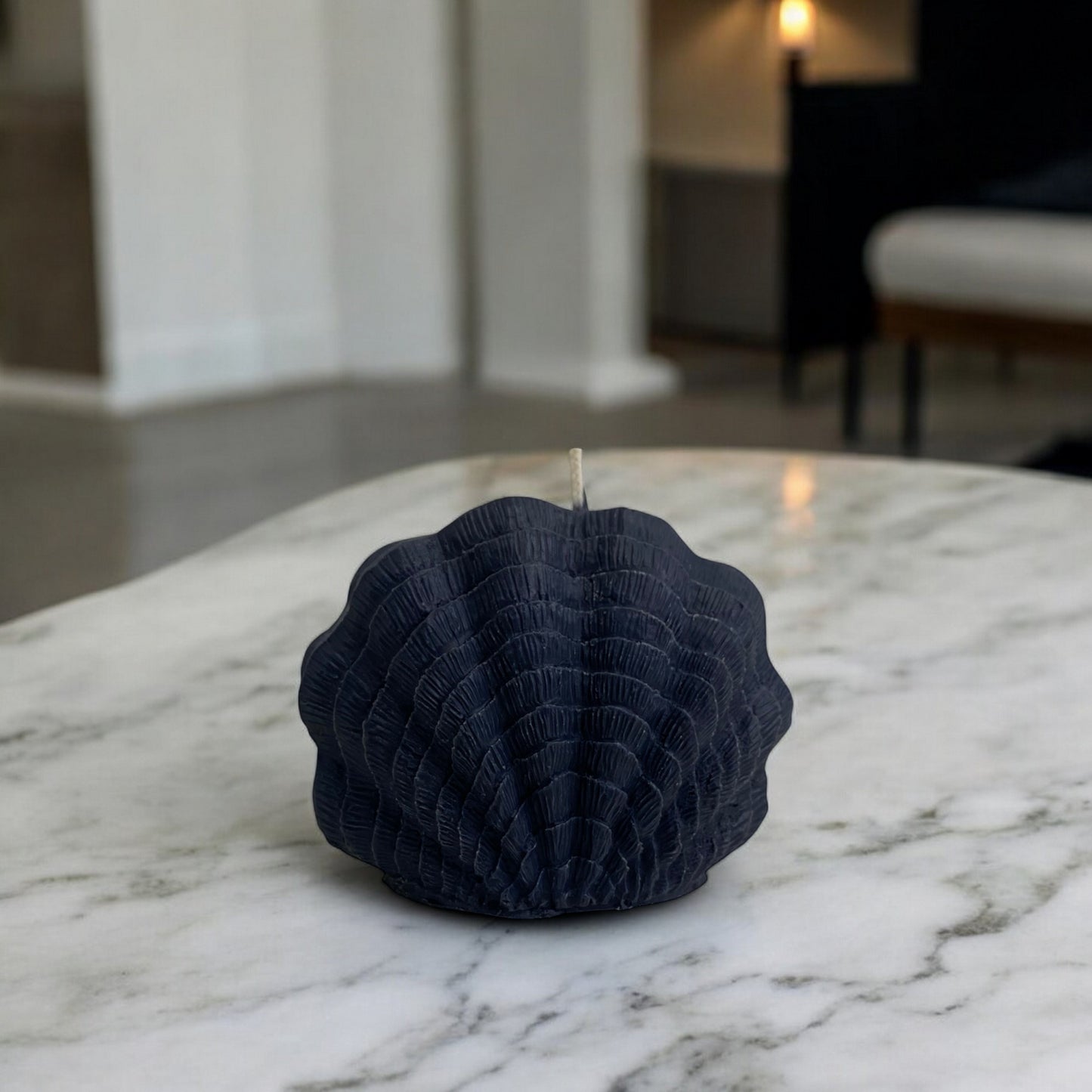 Bougie sculptée en forme de coquillage réaliste, cire végétale parfumée, idéale pour une ambiance cocooning et chaleureuse, couleur noir – HO'MAHA