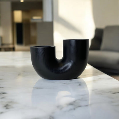 Bougeoir Soho, minimaliste en Jesmonite noir, design épuré et tendance, accessoire déco fait main – HO'MAHA.