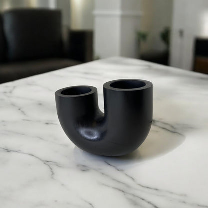 Bougeoir Soho, minimaliste en Jesmonite noir, design épuré et tendance, accessoire déco fait main – HO'MAHA.