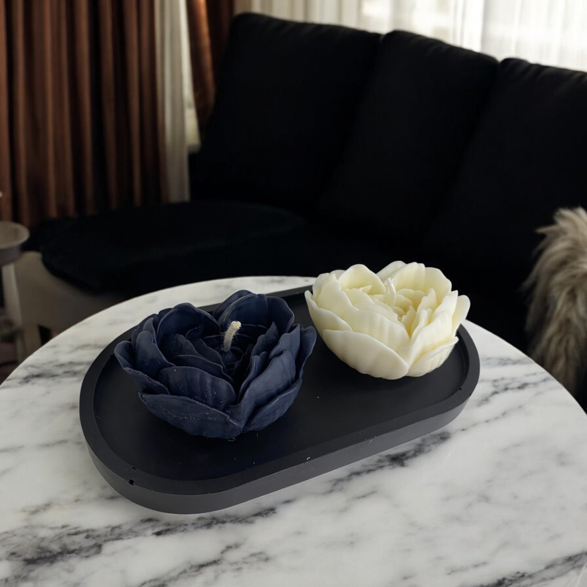 Bougie sculptée en forme de fleurs coeur, cire végétale parfumée, idéale pour une ambiance cocooning et chaleureuse, couleur noire et clair – HO'MAHA