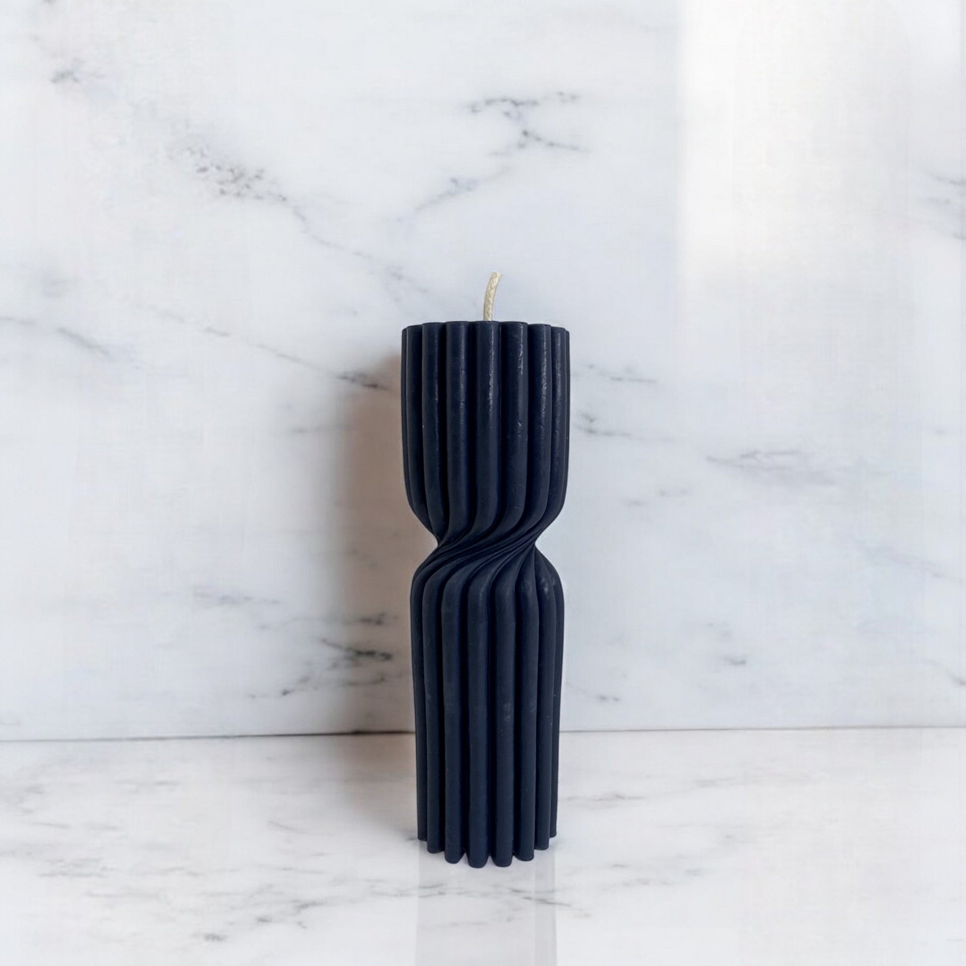 Bougie Jérusalem décorative parfumée en cire végétale, colonne torsadée, couleur noir, fabriquée à la main – HO'MAHA.