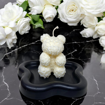 Bougie décorative parfumée en cire végétale, en forme d'oursons motif fleurs, couleur blanc, fabriquée à la main – HO'MAHA.