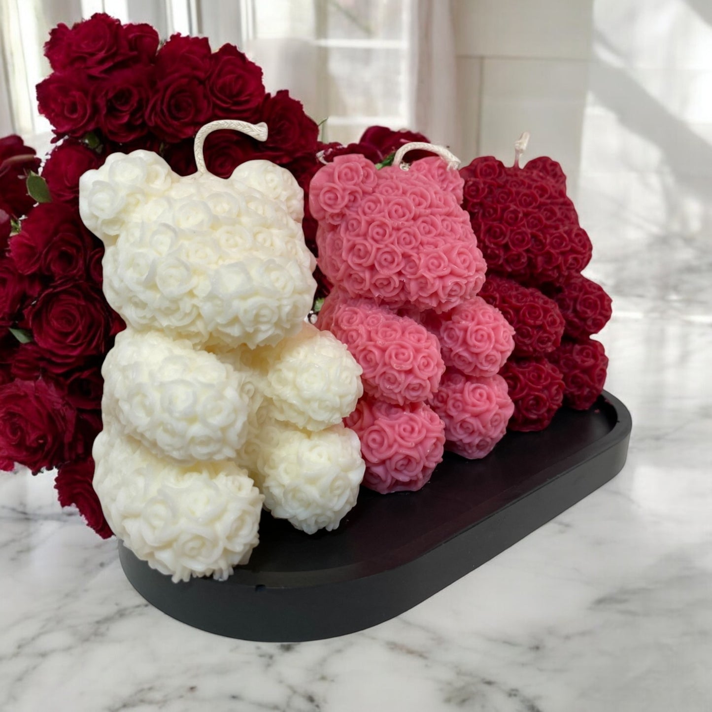 Bougie décorative parfumée en cire végétale, en forme d'oursons motif fleurs, couleur tricolore, fabriquée à la main – HO'MAHA.