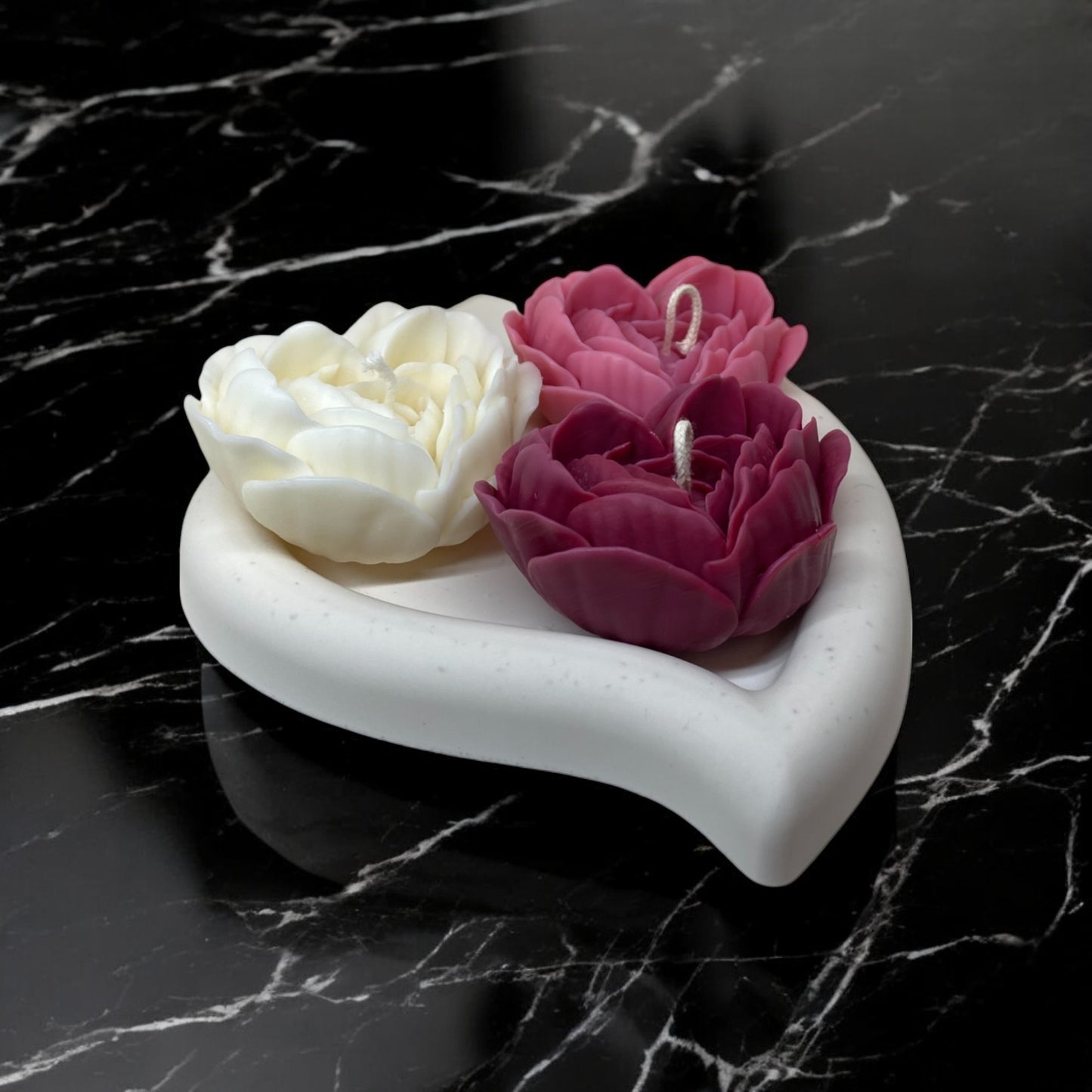 Bougie décorative parfumée en cire végétale, fleurs en forme de coeur, fabriquée à la main – HO'MAHA.